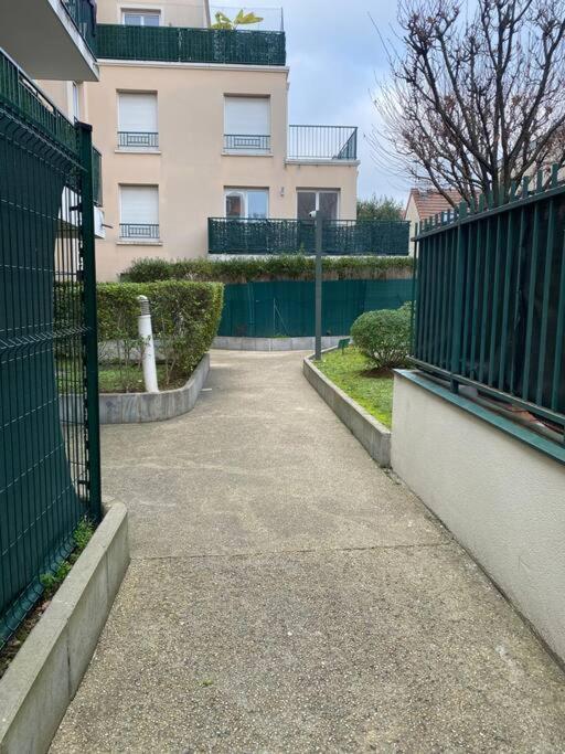 Appartement Luxueux 70M2, 2 Chambres Argenteuil Exterior photo